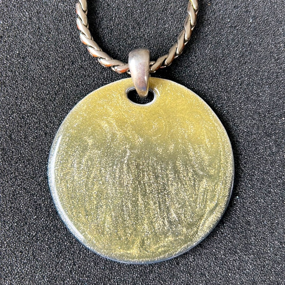 Stylish Round Pendant & silver tone chain  SUPER FAST SHIPPING